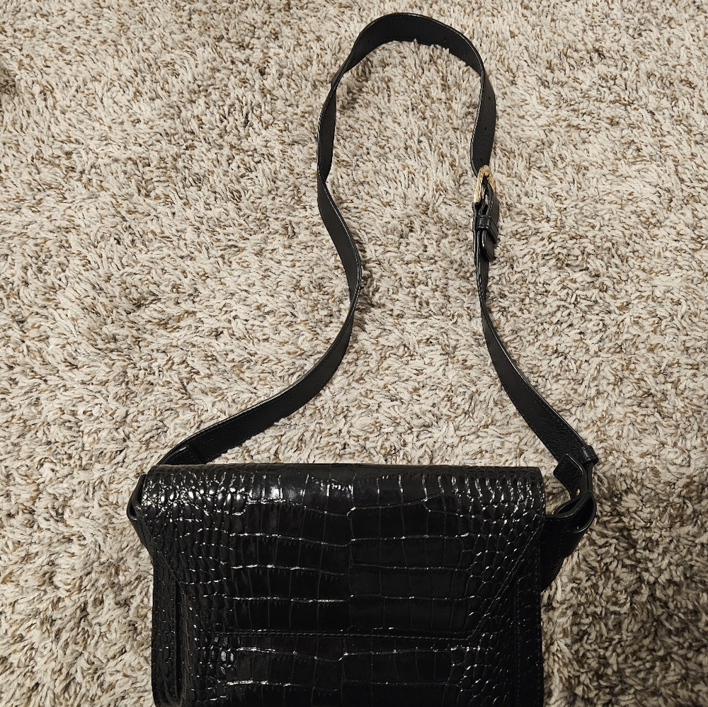 Purses - Picture 4 of 6